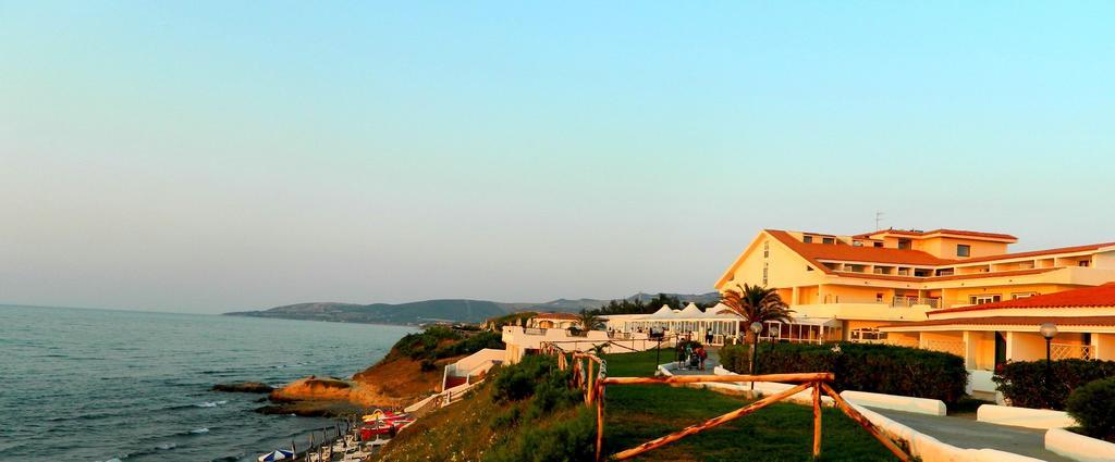 Marina di Sorso La Plage Noire Resort المظهر الخارجي الصورة