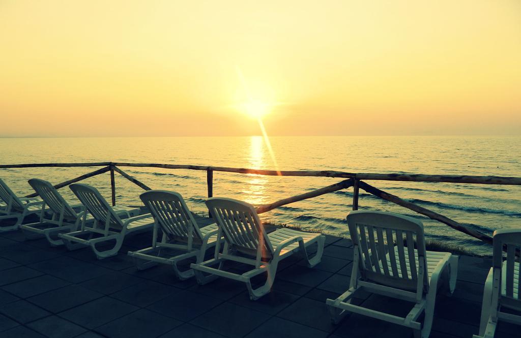 Marina di Sorso La Plage Noire Resort المظهر الخارجي الصورة