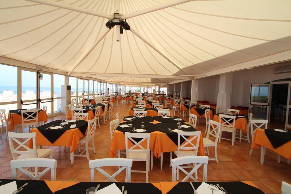 Marina di Sorso La Plage Noire Resort المظهر الخارجي الصورة